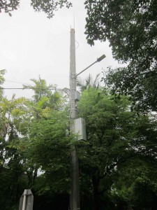Globe Telecom is the only telecommunications service provider in the country to utilize outdoor distributed antenna system (ODAS) solution, which provides stronger mobile phone signals minus the towering cell sites. Photo shows an actual ODAS deployed in an exclusive subdivision in Metro Manila.