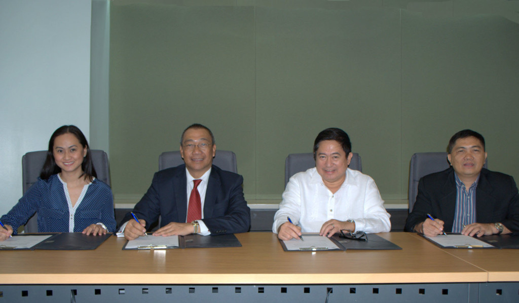 IPO Phils. is the newest addition to IPC’s clients from the government sector. In photo signing the agreement that seals the partnership are (left to right): IPC Business Solutions Group Sales Director Che Lazaro, IPC President Rene Huergas, IPOPHL Director General Atty. Ricardo Blancaflor, and IPOPHL Deputy Director General Atty. Nelson Laluces.