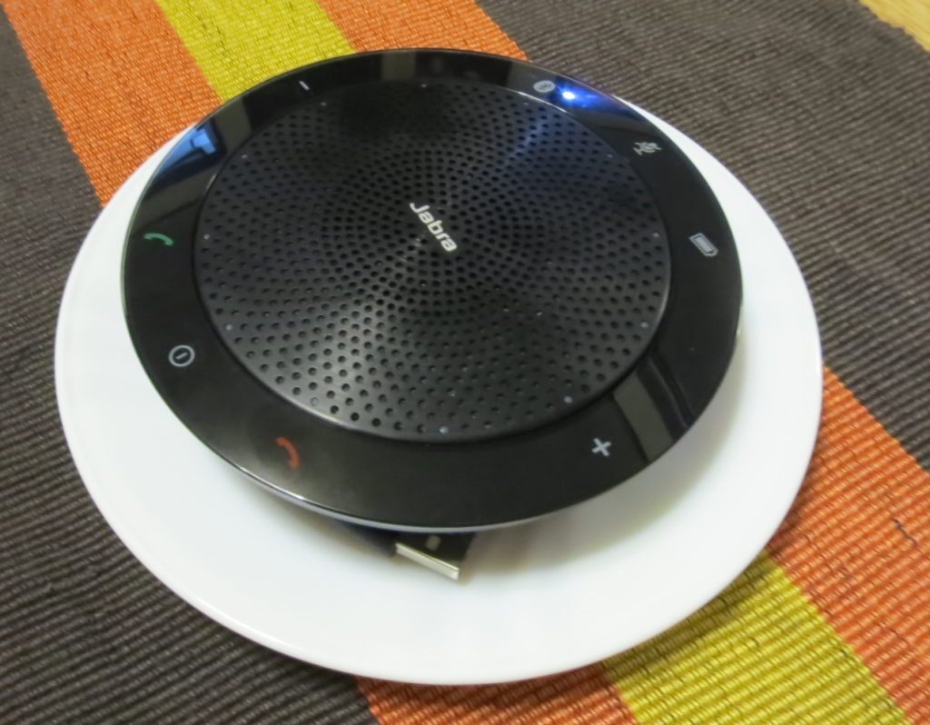 The Jabra 510 is smaller than a saucer.