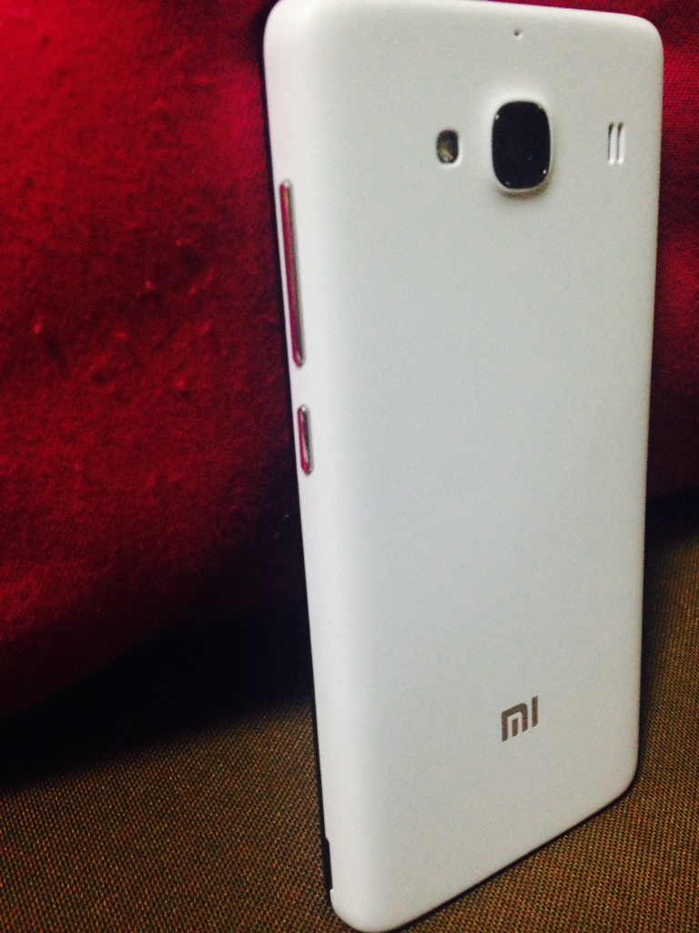 The Redmi 2's back cover has a soft-touch matte finish that is fingerprint and grease-resistant.