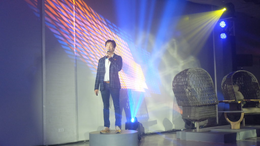 The event was headlined by multi-awarded furniture designer and manufacturer Kenneth Cobonpue who exhibited his ingenious works and shared his personal creative process in coming up with his masterpieces. PHOTO: MELBA BERNAD